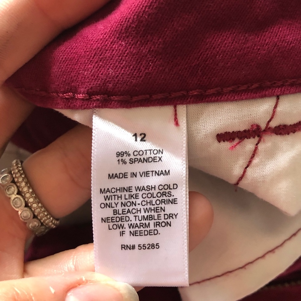 Express Shorts - Picture 4 of 4